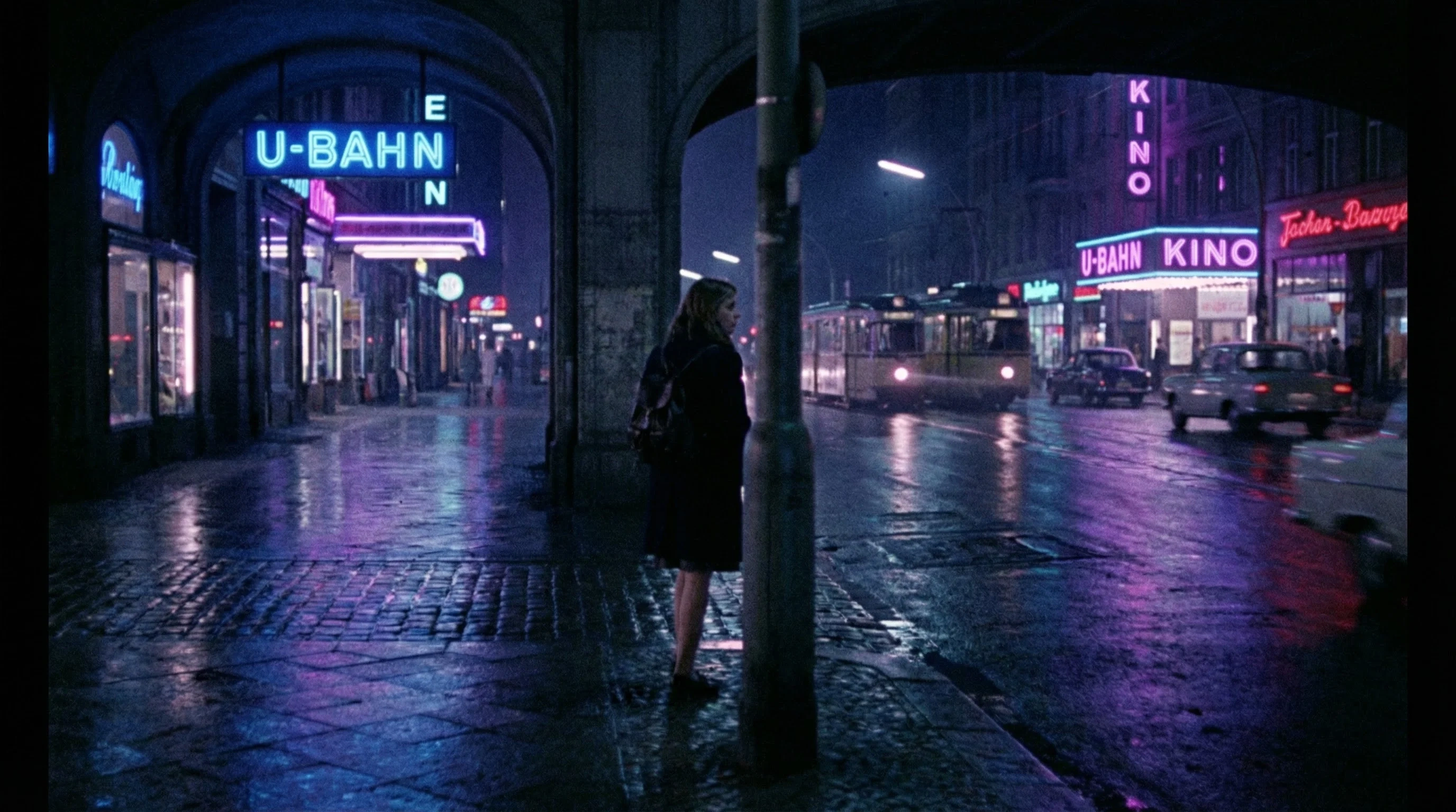 维多利亚电影柏林夜景长镜头场景